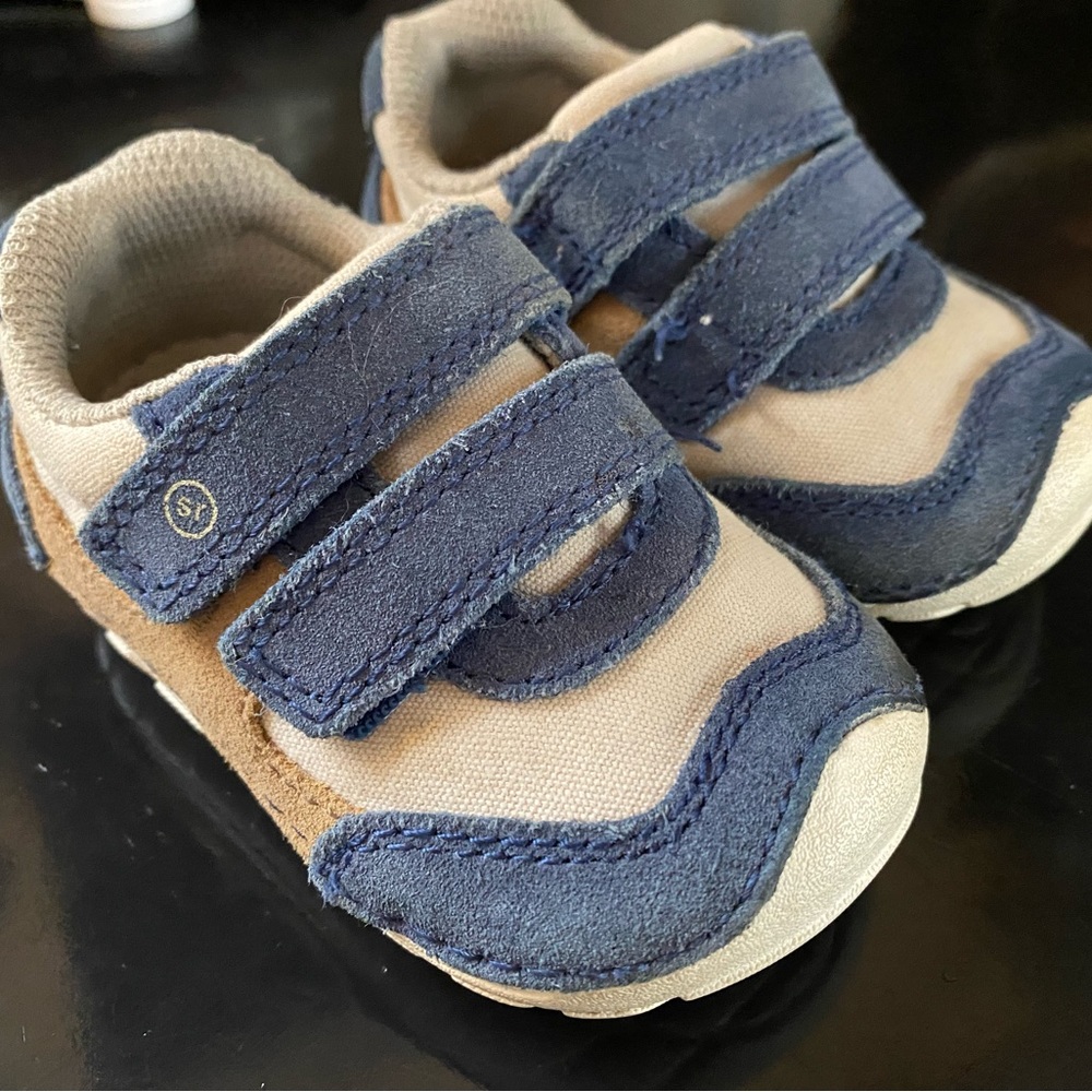 Stride Rite Mason Sneakers Size 3.5, baby boys